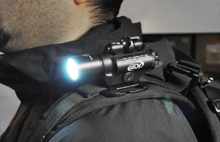 shoulder mounted flashlight